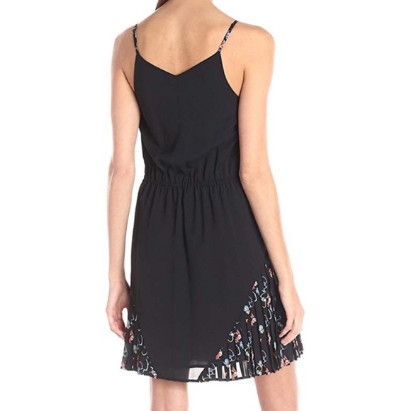 Rebecca Minkoff Floral Print Pleated Dress - Picture 2 of 13